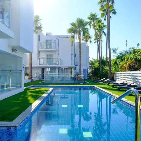 Lovely Apartment With Balcony And Pool In The Ayia Napa Sun All Yours Apartament